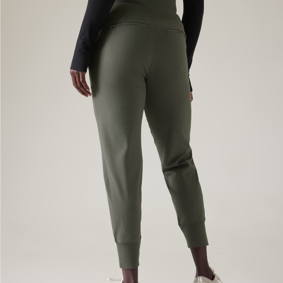 Athleta Venice Jogger - Picture 2 of 13